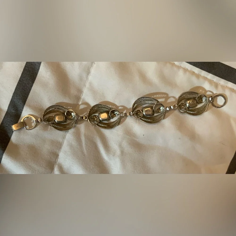 Van Dell Vintage Sterling Silver & Blue Topaz Bracelet – 7" - Picture 5 of 5